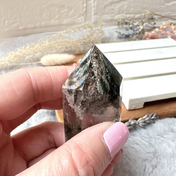 Mini Garden Quartz Polished Point - Picture 3 of 9